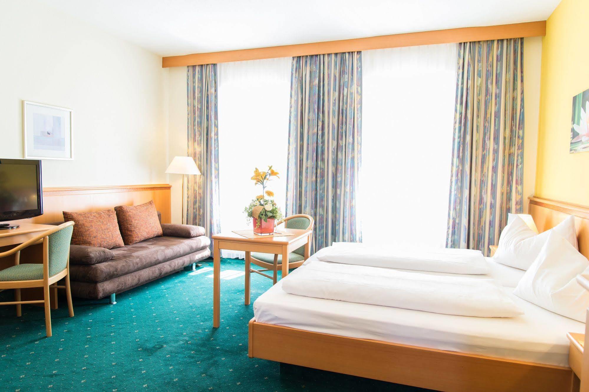 Hotel Beethoven Hinterbruehl Ngoại thất bức ảnh